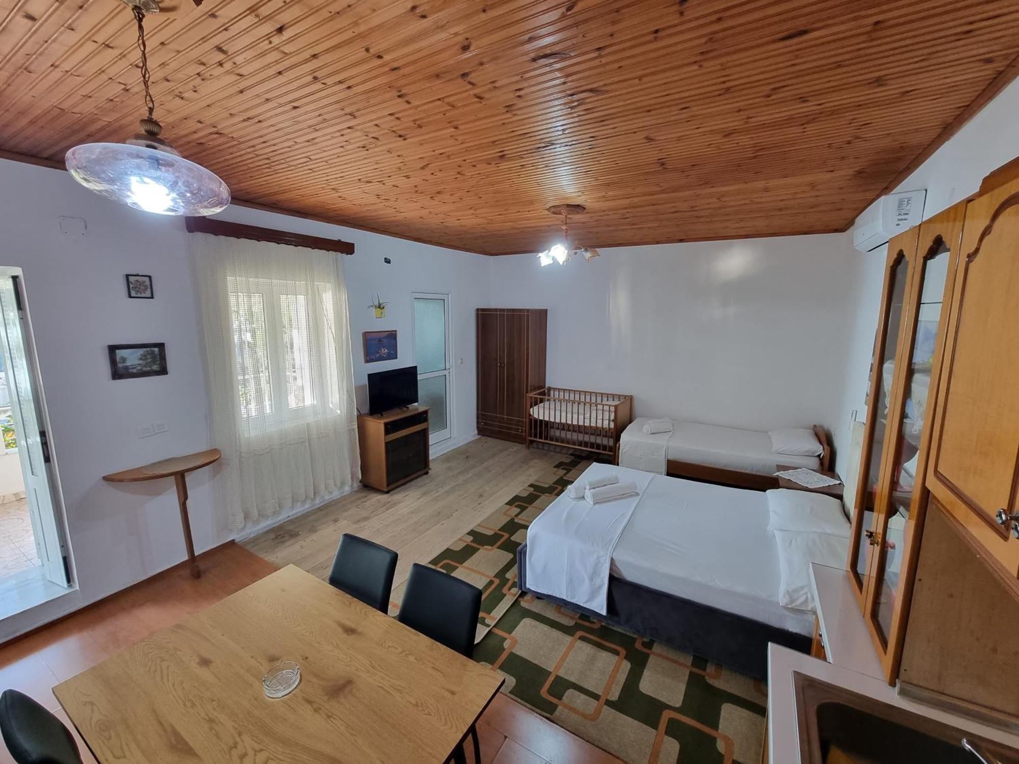 Отель Lida'S House Лукове Номер фото